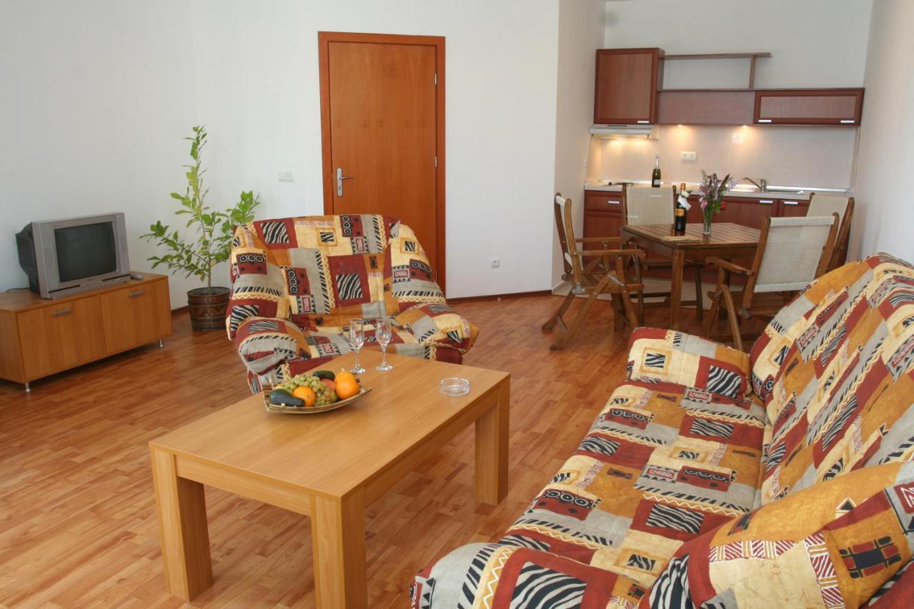 Joya Park Apartments Golden Sands Eksteriør billede