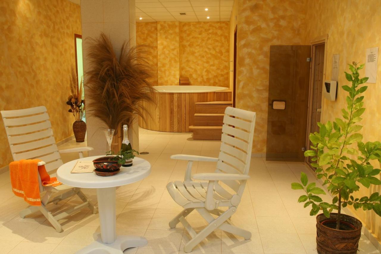 Joya Park Apartments Golden Sands Eksteriør billede