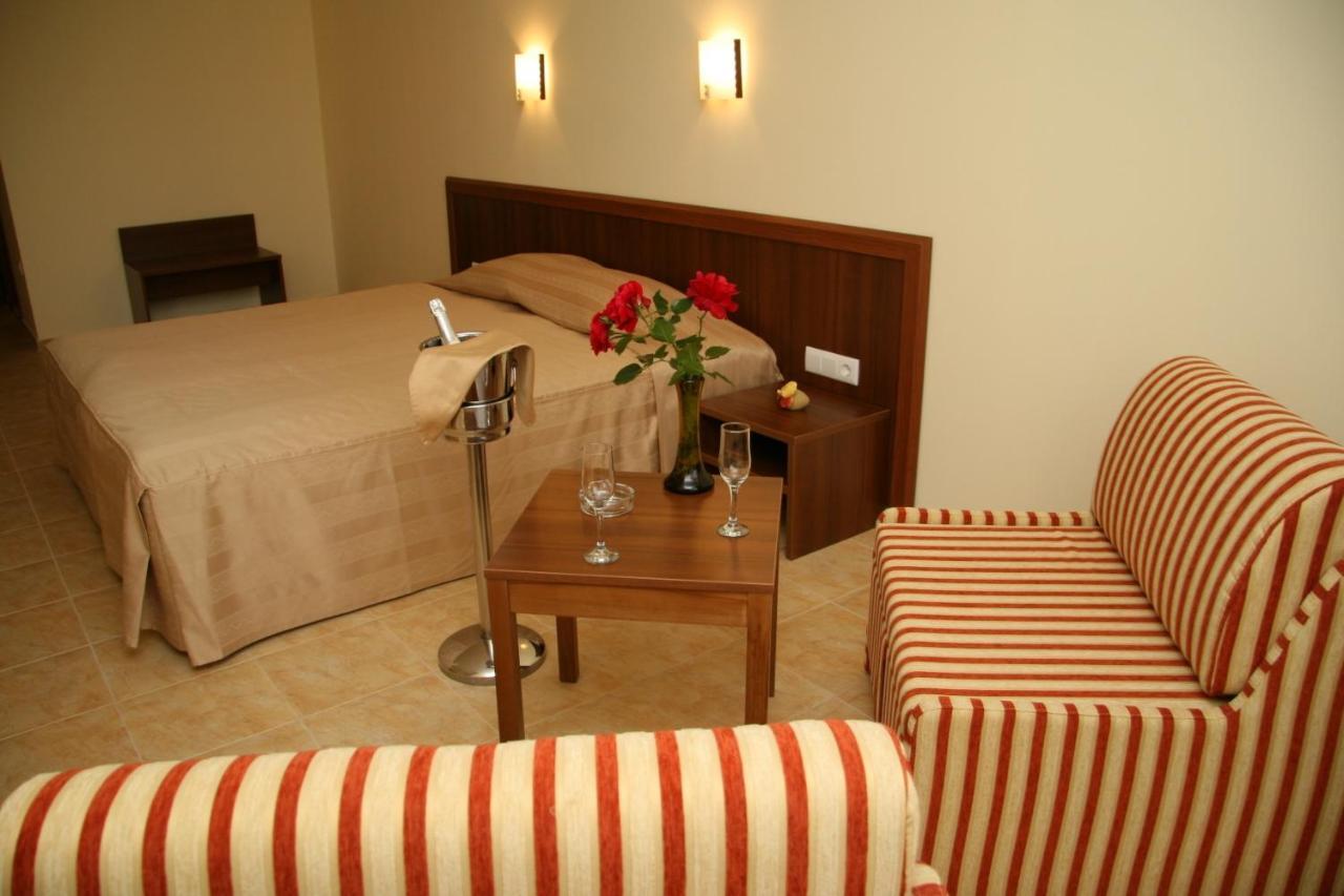 Joya Park Apartments Golden Sands Eksteriør billede