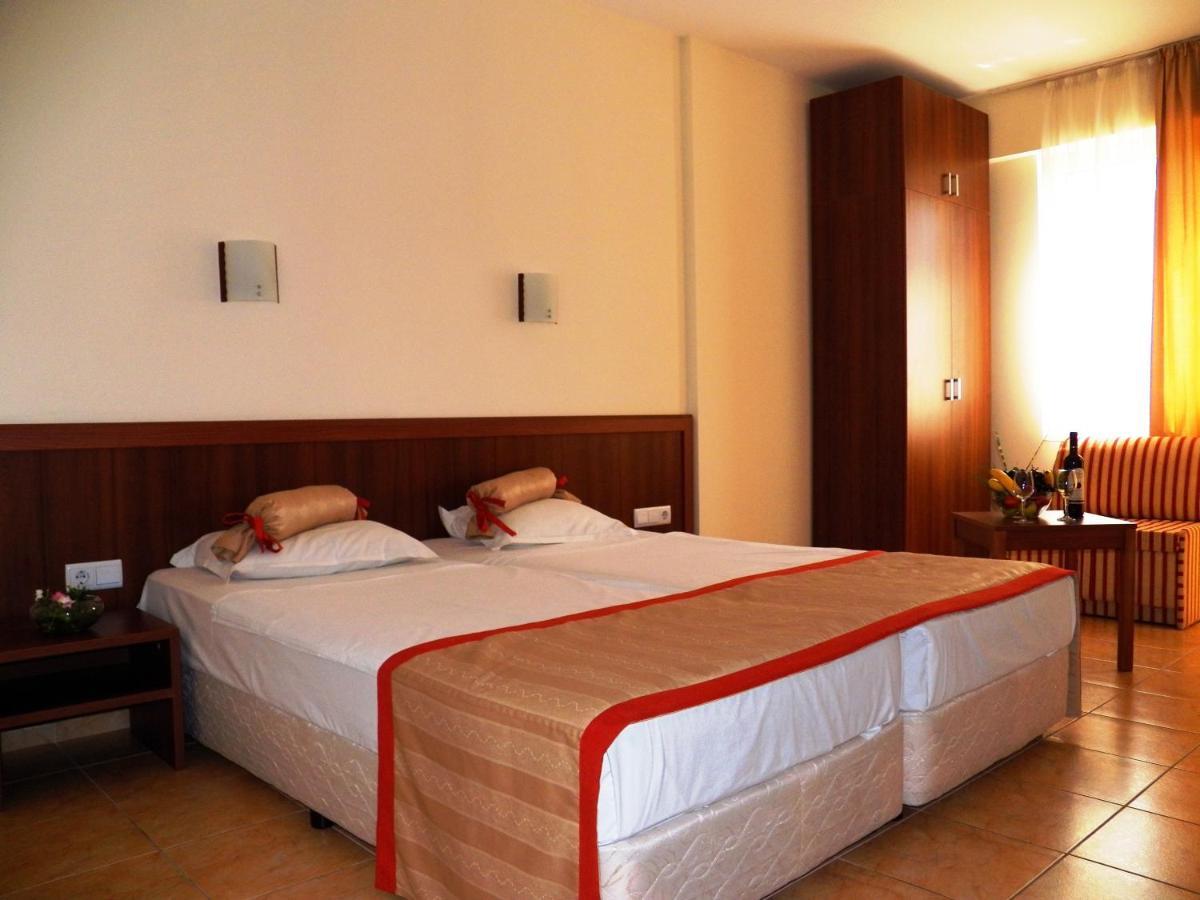 Joya Park Apartments Golden Sands Eksteriør billede