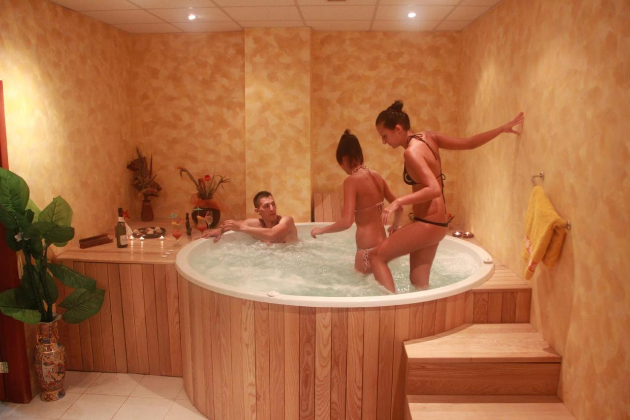 Joya Park Apartments Golden Sands Eksteriør billede